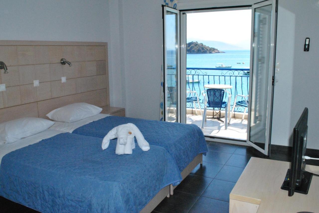 Hotel Aris Tolón Eksteriør bilde