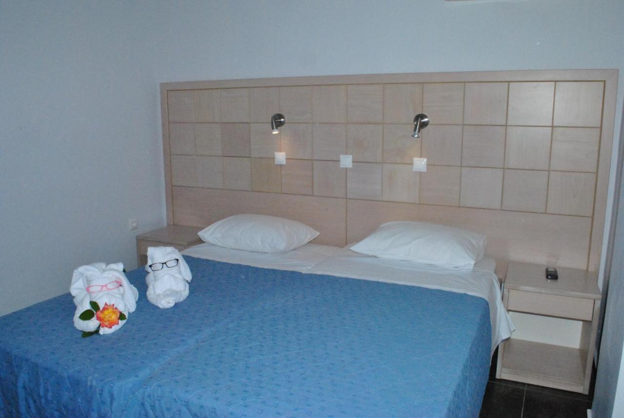 Hotel Aris Tolón Eksteriør bilde